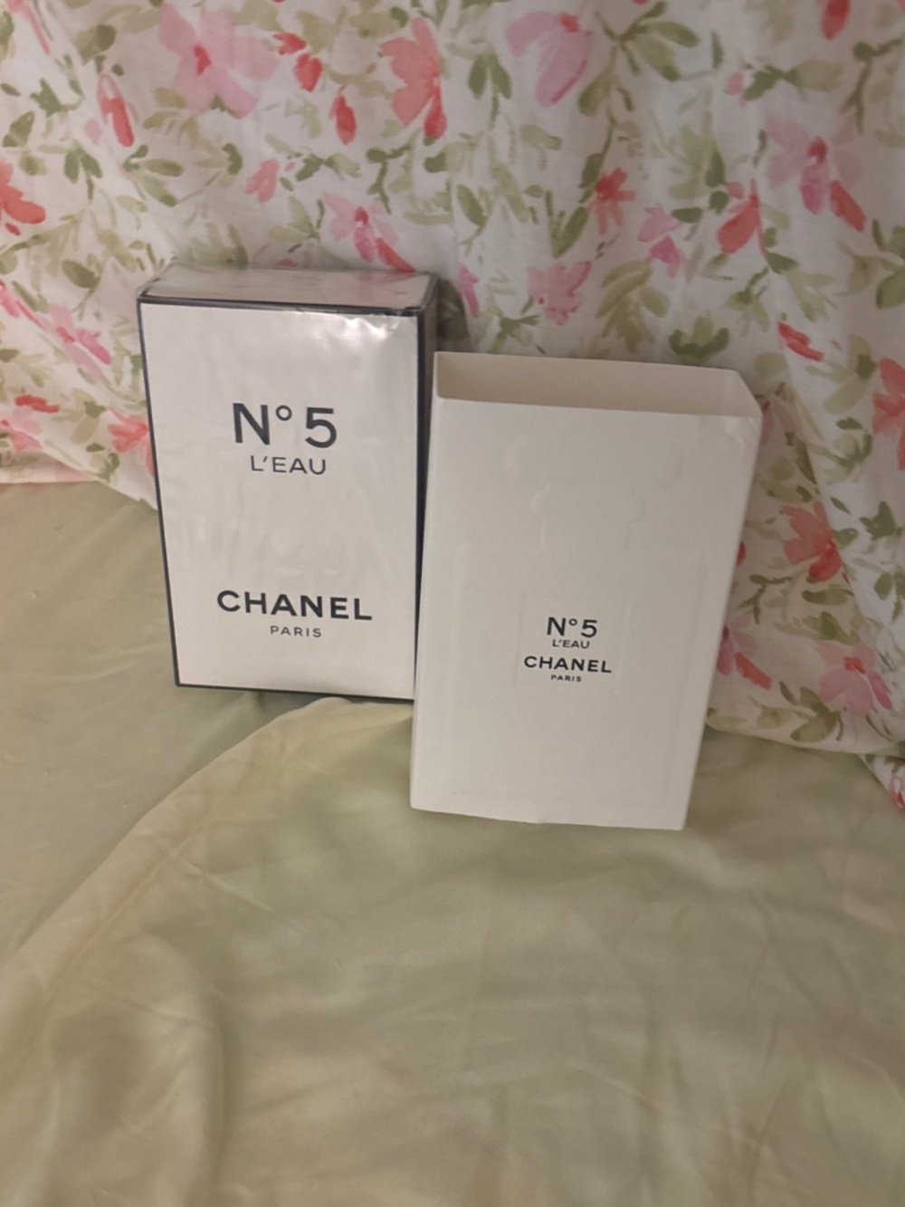 Chanel number five women’s perfume brand new and sealed 3.4 ounce